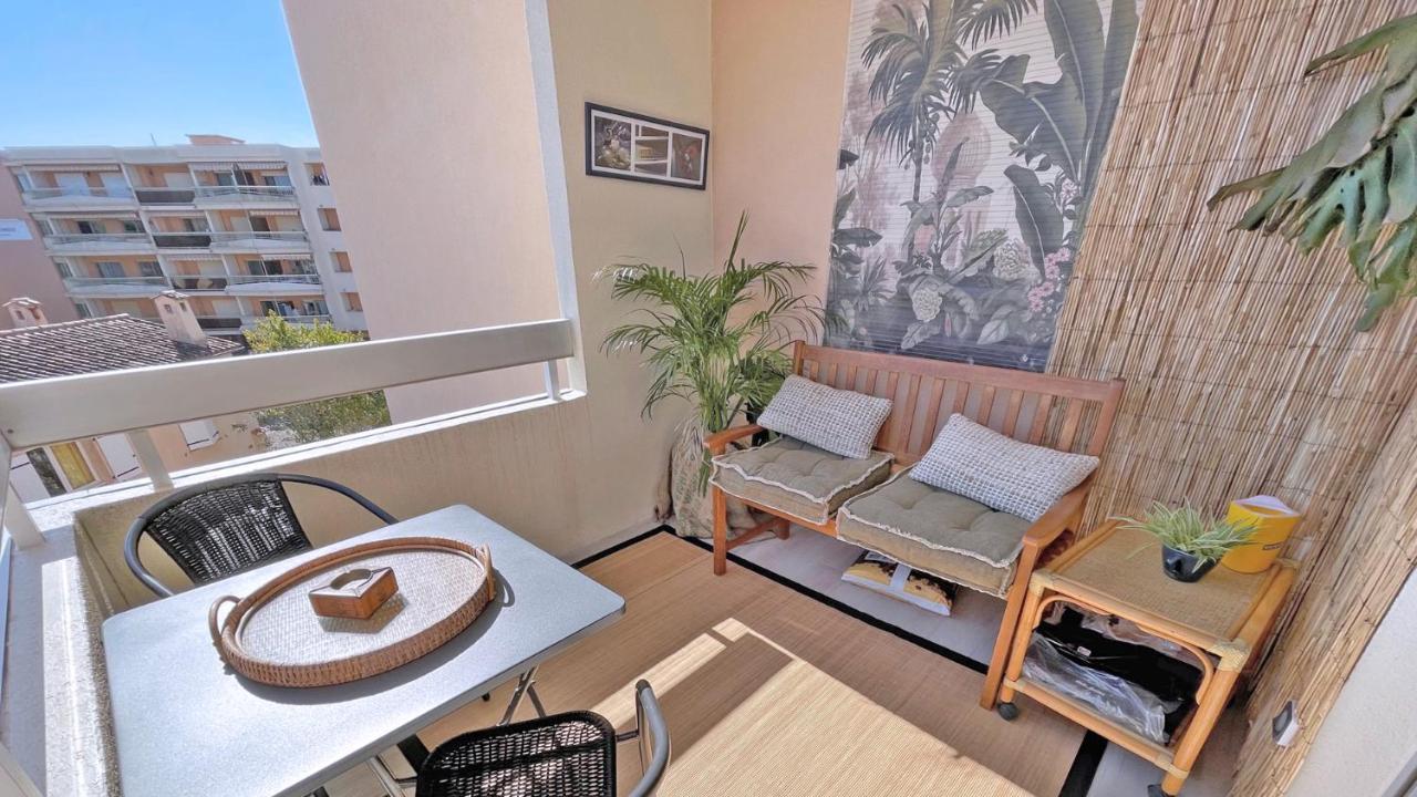 Les Coralies Apartment Сен Максим Екстериор снимка